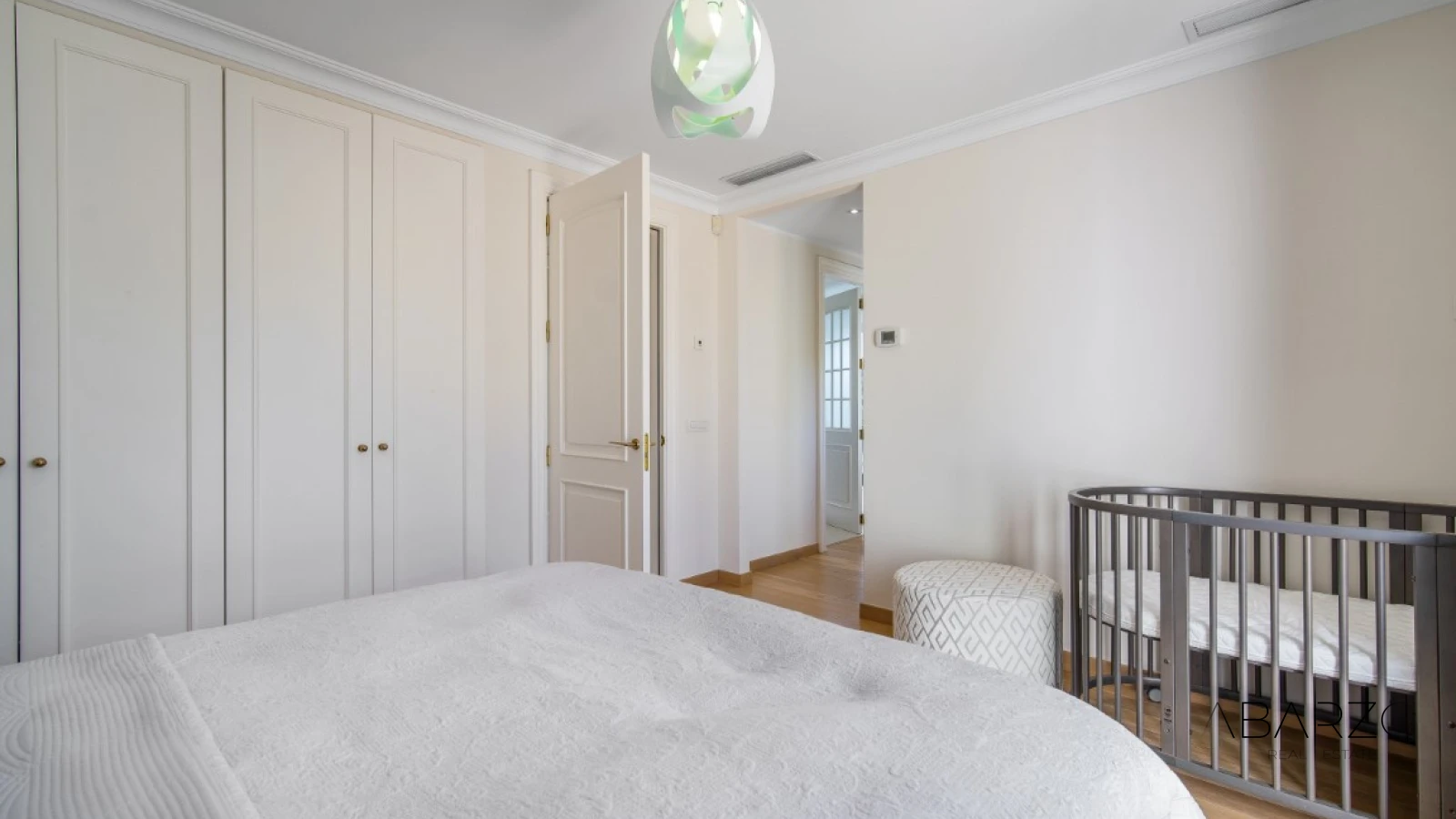 Renovation Opportunity: Four-Bedroom South-Facing Villa in Las Lomas de Magna Marbella — interior, Golden Mile, Marbella (23 of 31)