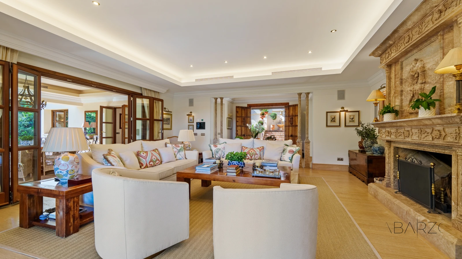 Outstanding Andalusian Villa in Marbella Golden Mile with Heated Pool and Panoramic Views — interior, Golden Mile, Marbella (14 of 50)