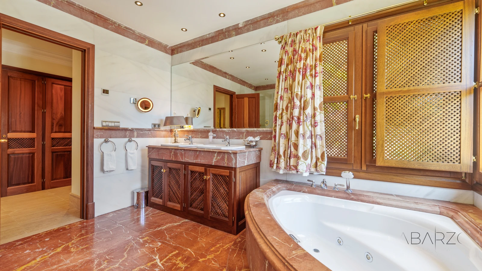 Outstanding Andalusian Villa in Marbella Golden Mile with Heated Pool and Panoramic Views — interior, Golden Mile, Marbella (22 of 50)