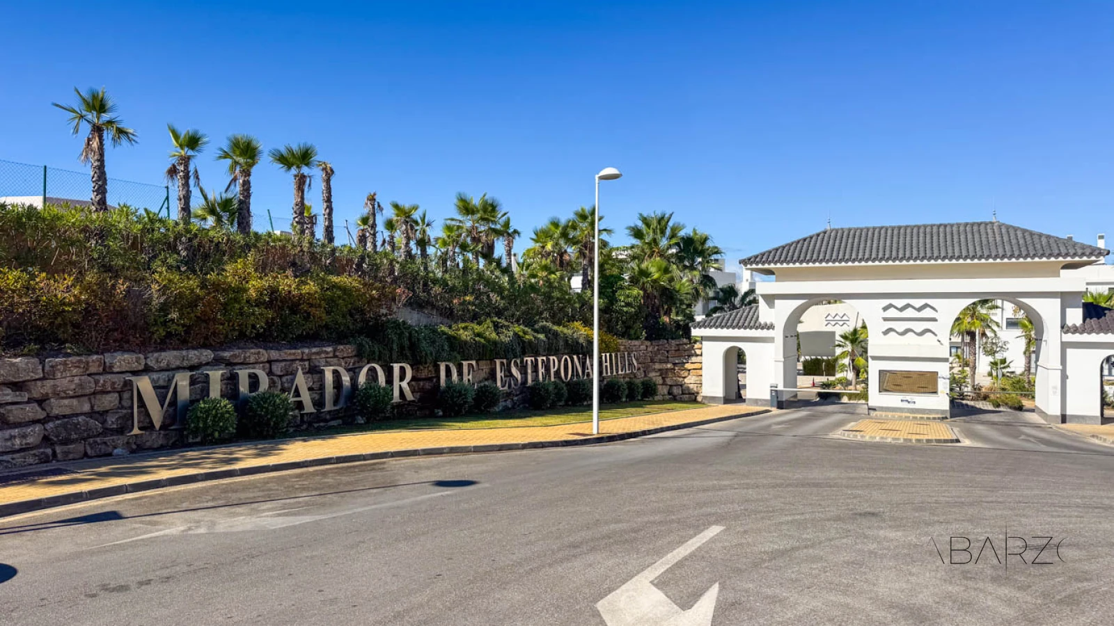 Ground Floor Apartment with Private Garden and Sea Views in Estepona — interior, Valle Romano, Estepona (45 of 45)