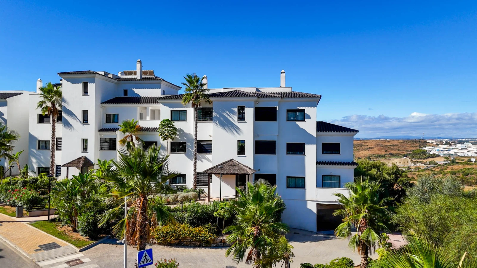 Ground Floor Apartment with Private Garden and Sea Views in Estepona — interior, Valle Romano, Estepona (39 of 45)