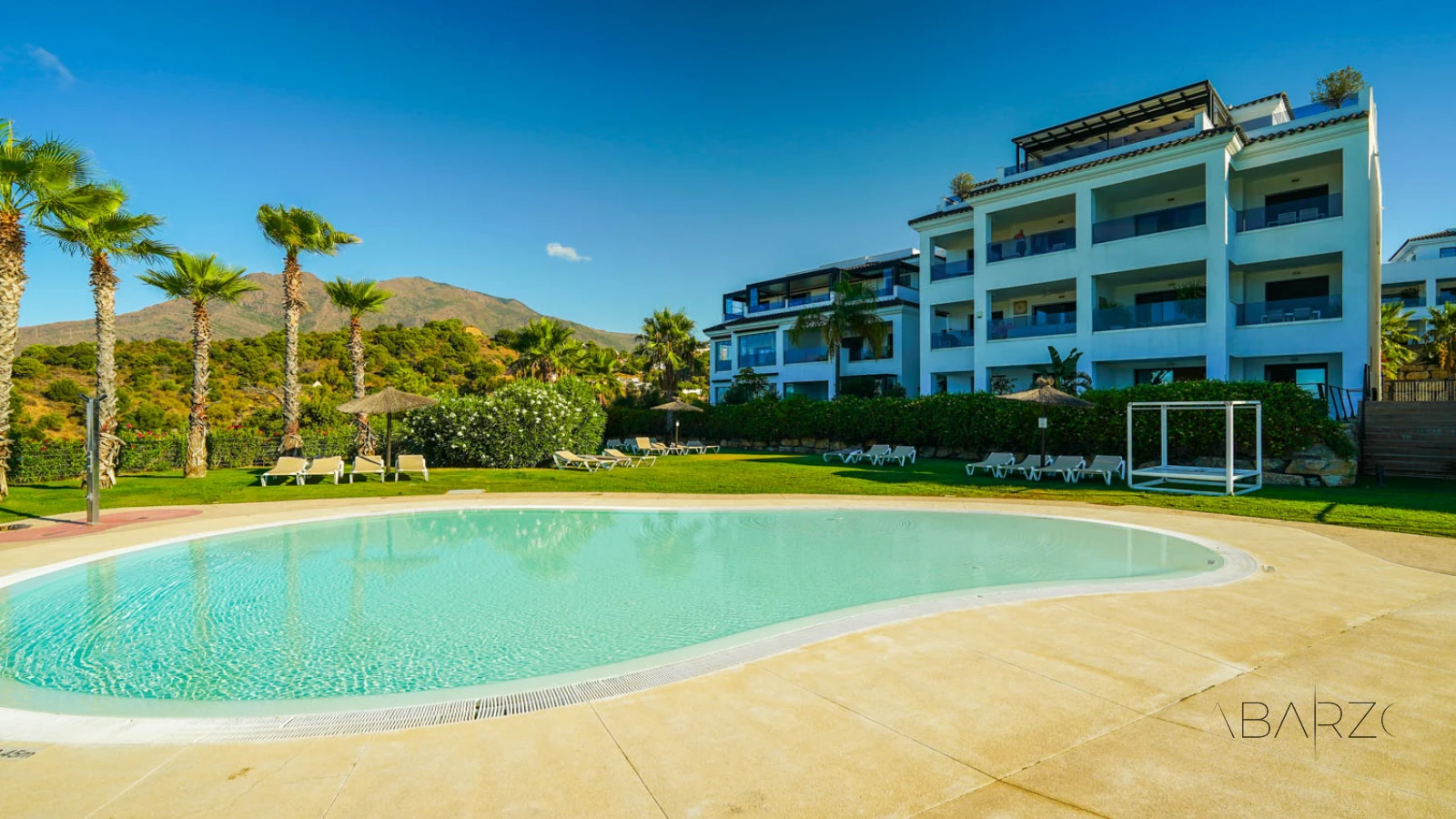 Ground Floor Apartment with Private Garden and Sea Views in Estepona — interior, Valle Romano, Estepona (3 of 45)