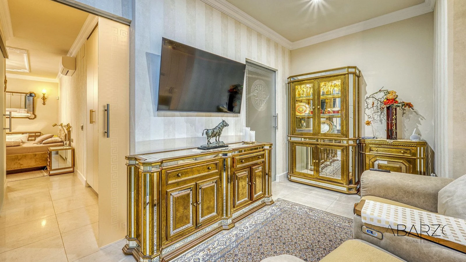 Villa configurada como cuatro apartamentos independientes en Hacienda Las Chapas, Marbella Este — interior, Marbella East, Marbella (12 of 46)