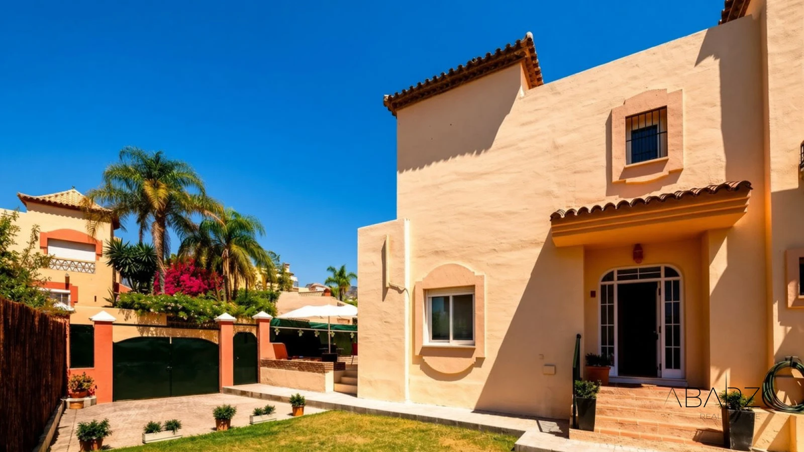 Pareado orientado al sur con piscina privada en Bello Horizonte, Marbella — interior, Marbella Centro, Marbella (2 of 39)