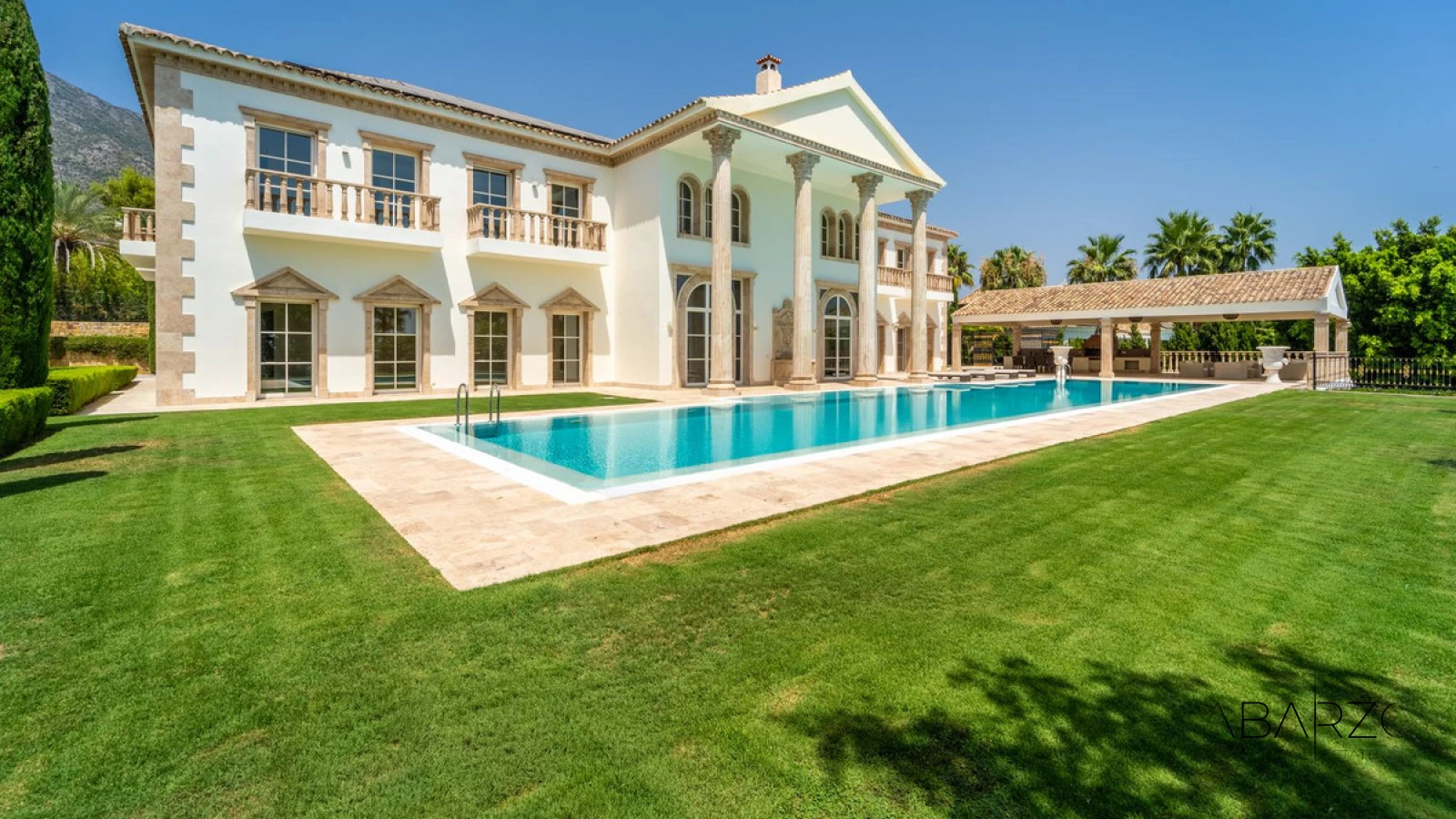 Ten-Bedroom Villa with 25 m Pool and Spa on a Double Plot in Sierra Blanca, Marbella — interior, Golden Mile, Marbella (9 of 41)