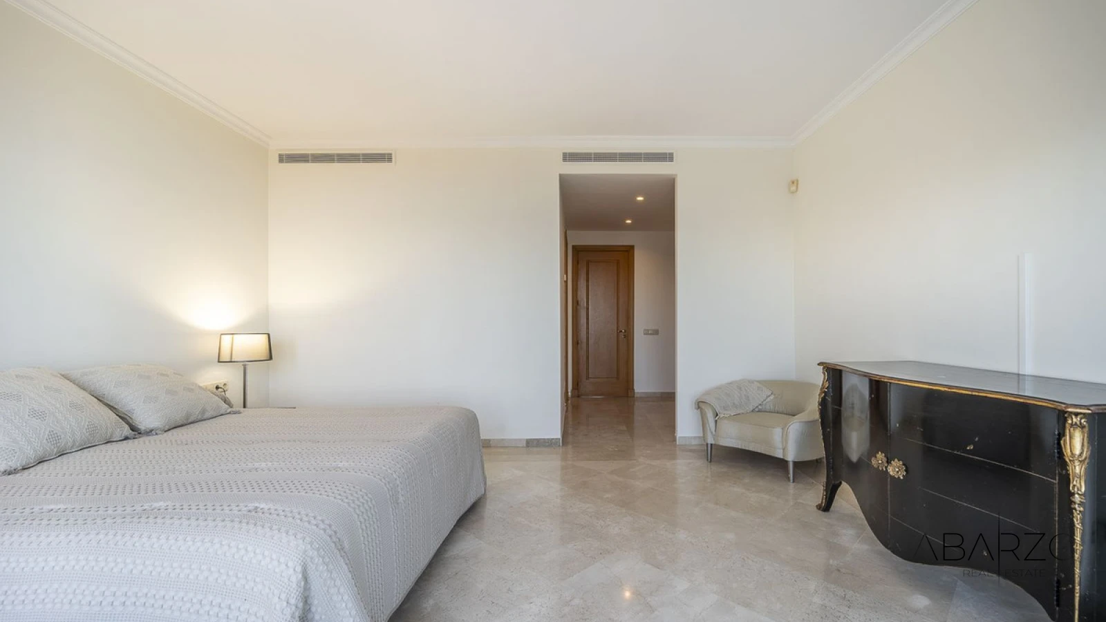 Penthouse with 220 m² Terrace and Private Pool in Costalita, New Golden Mile, Estepona — interior, New Golden Mile, Estepona (15 of 31)