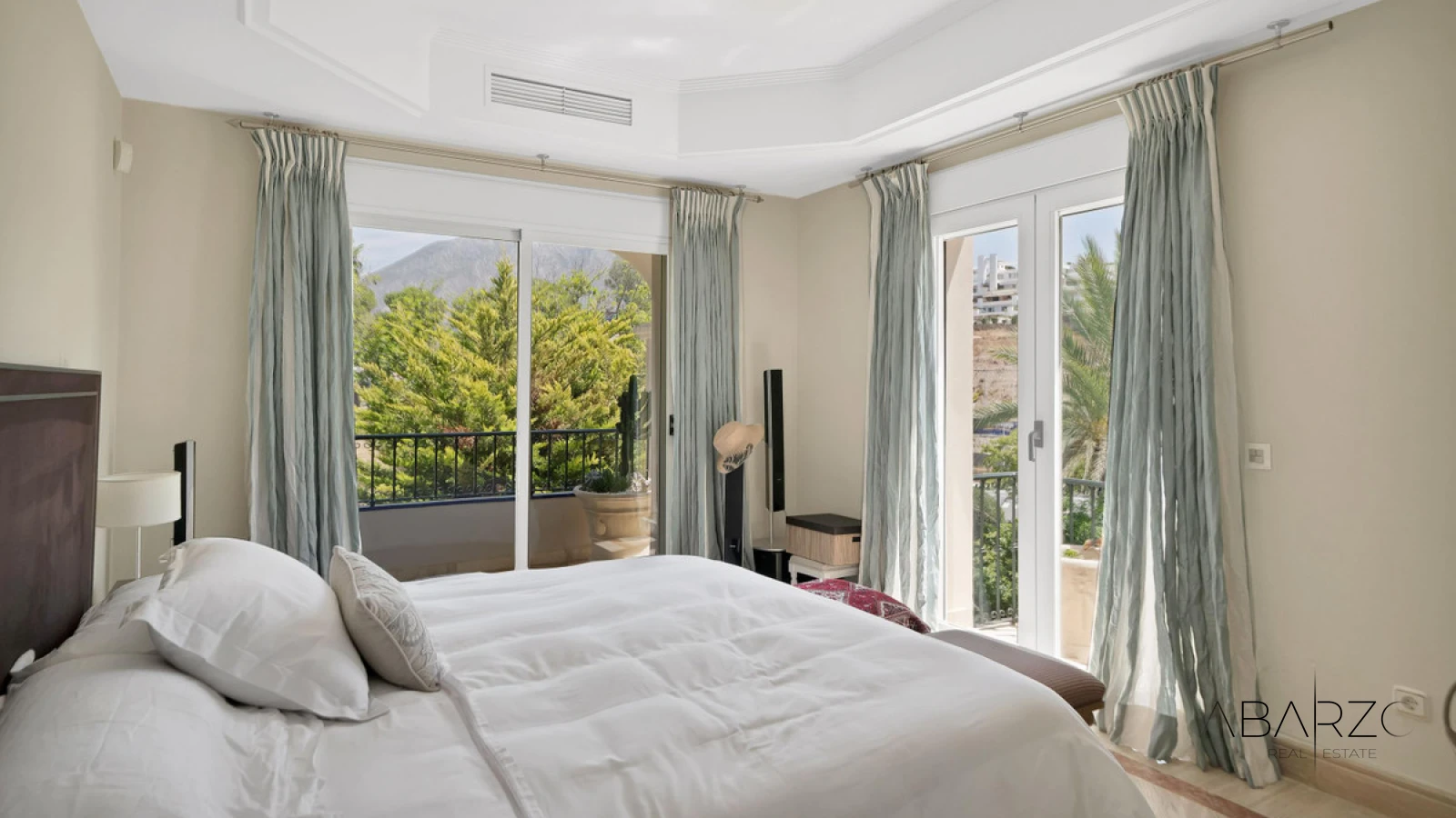 Ground-Floor Apartment with Covered Terraces in Lomas de Sierra Blanca, Marbella — interior, Golden Mile, Marbella (26 of 49)