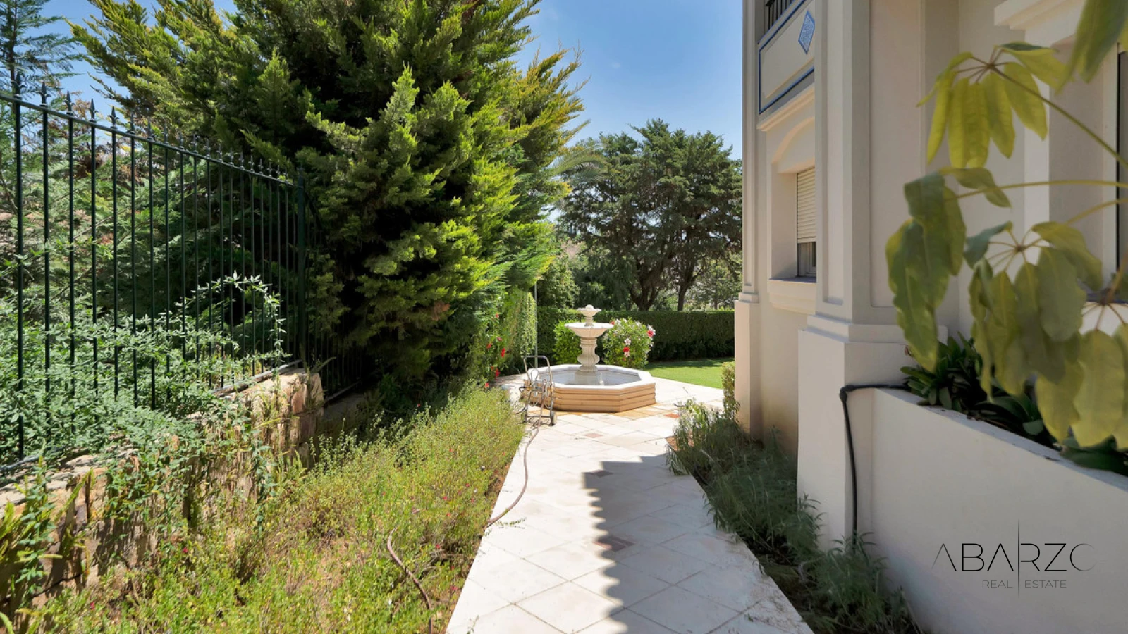Ground-Floor Apartment with Covered Terraces in Lomas de Sierra Blanca, Marbella — interior, Golden Mile, Marbella (48 of 49)