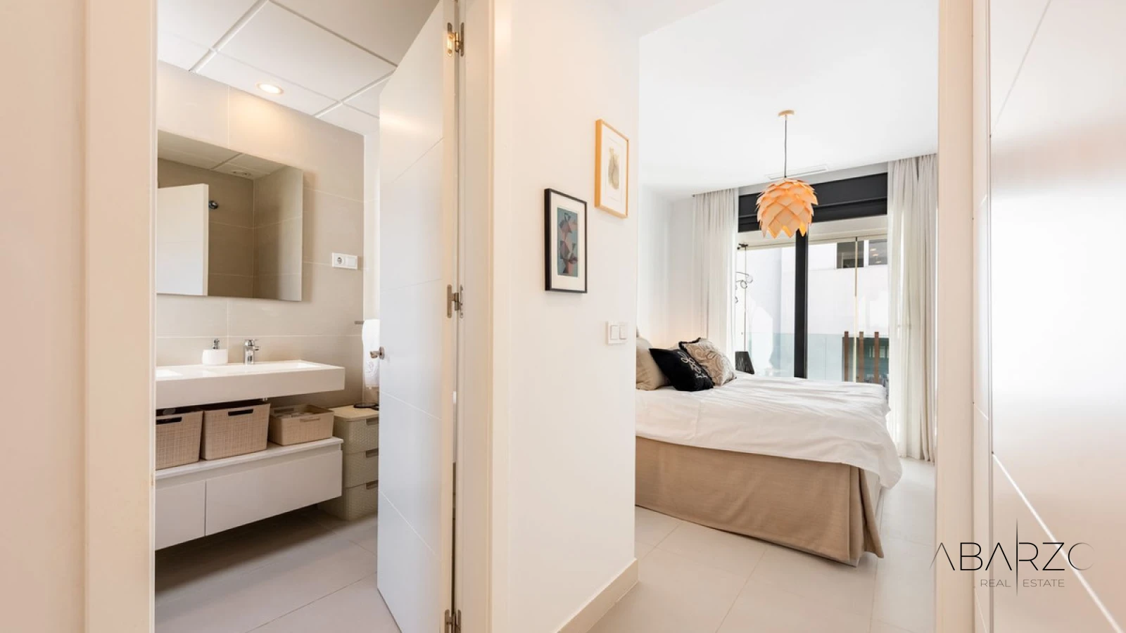 Corner Apartment with Glass-Curtained Terrace in Miradores del Sol, Bel Air, Estepona — interior, New Golden Mile, Estepona (14 of 28)