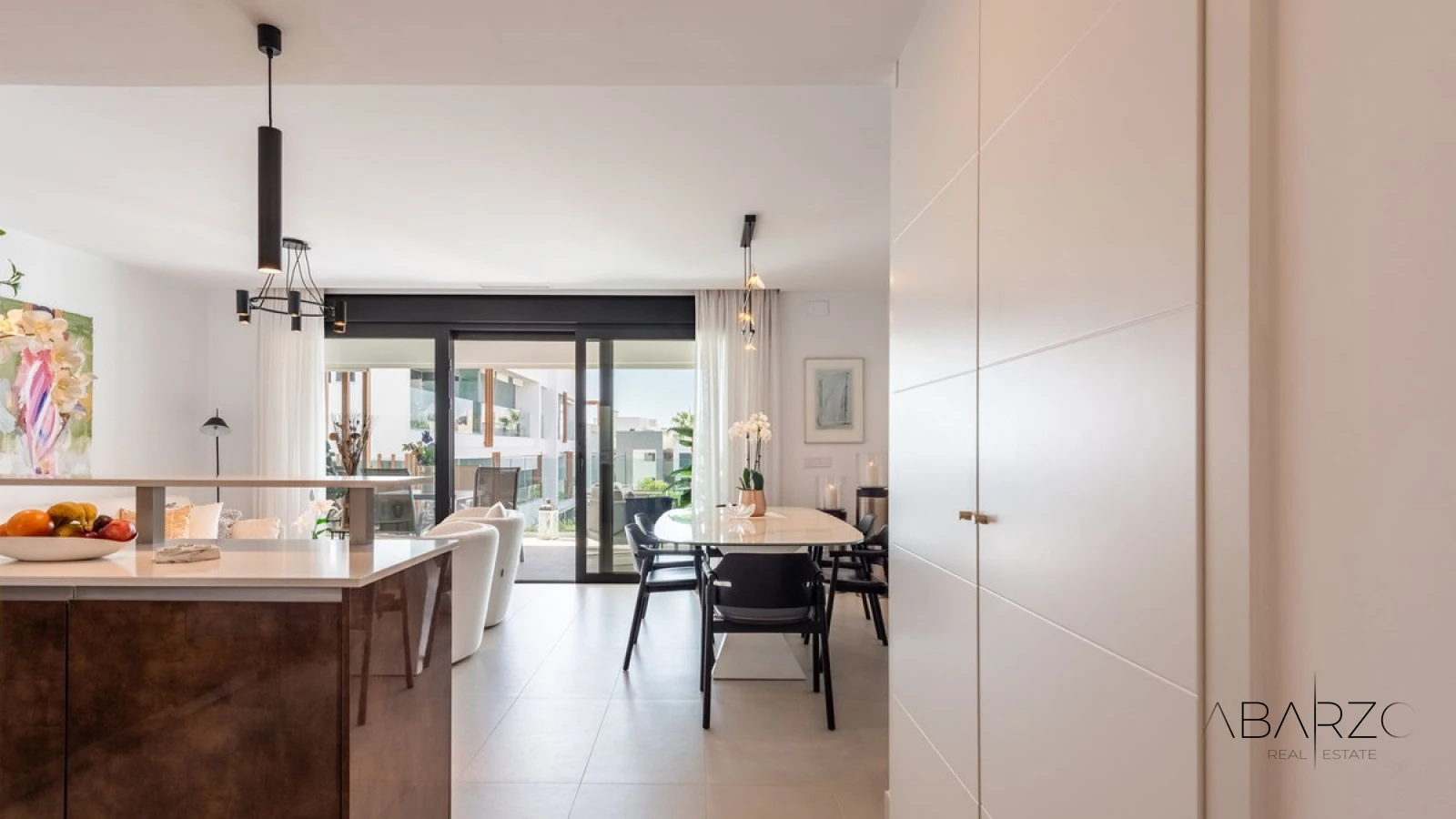 Corner Apartment with Glass-Curtained Terrace in Miradores del Sol, Bel Air, Estepona — interior, New Golden Mile, Estepona (6 of 28)