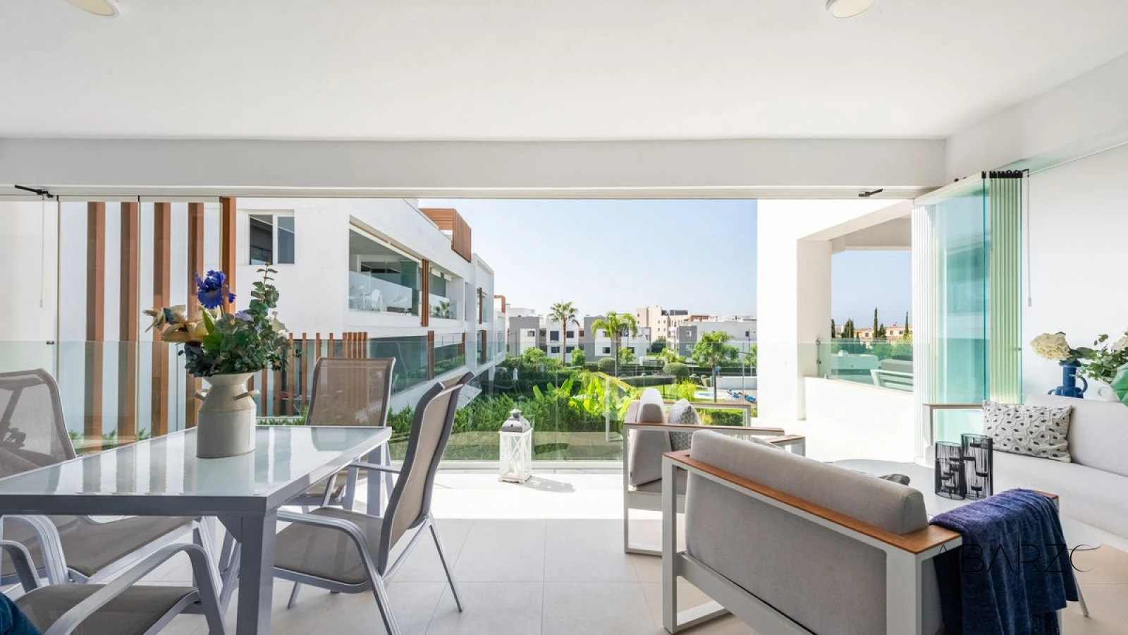 Corner Apartment with Glass-Curtained Terrace in Miradores del Sol, Bel Air, Estepona — interior, New Golden Mile, Estepona (13 of 28)