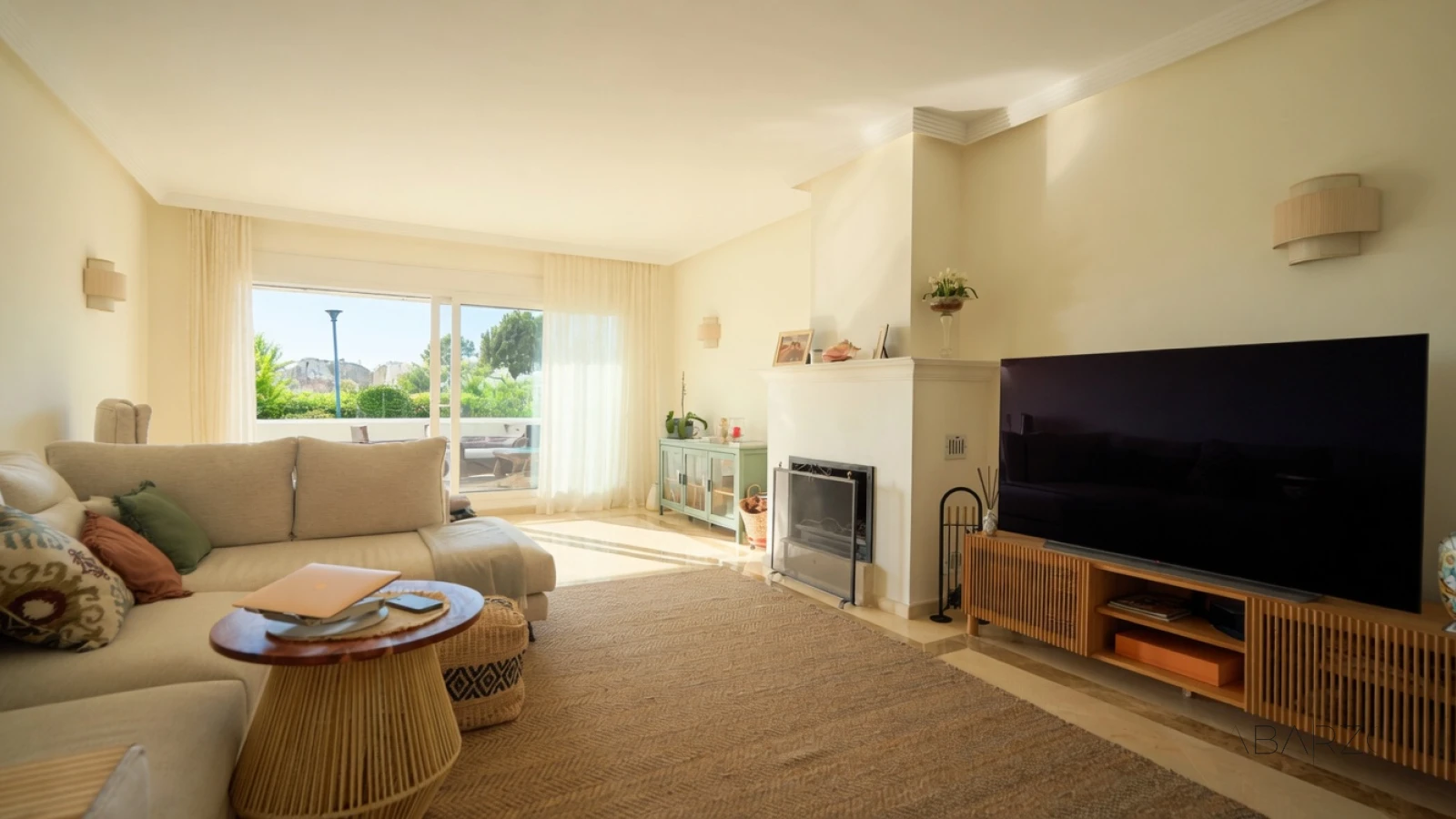 Ground floor apartment in Los Monteros, Marbella with beach access and private garden — interior, Marbella East, Marbella (21 of 54)