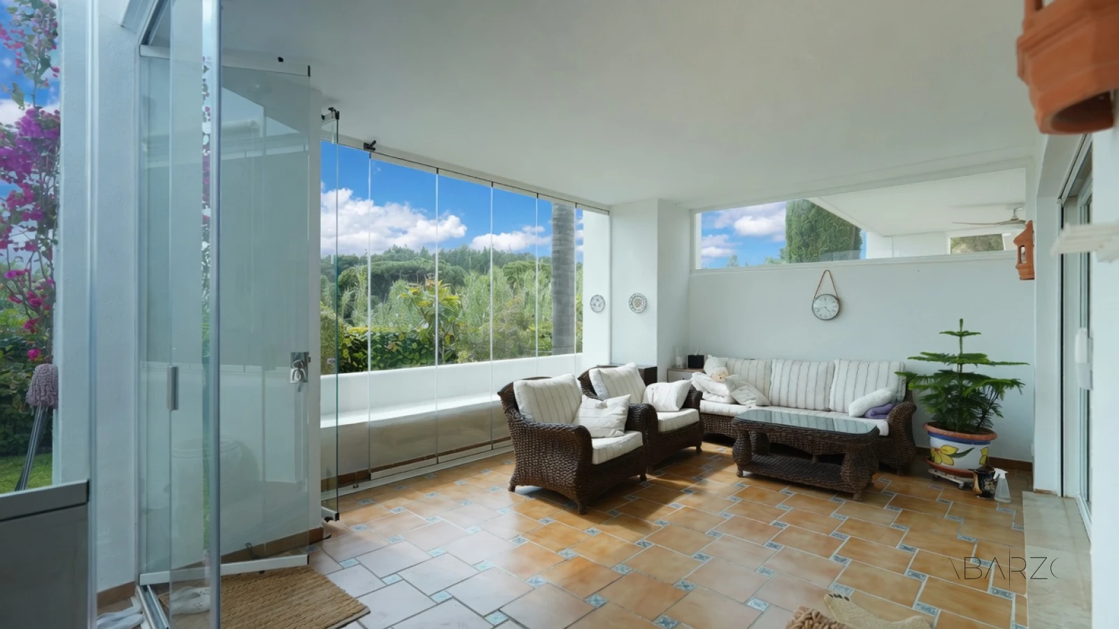 Ground floor apartment in Los Monteros, Marbella with beach access and private garden — interior, Marbella East, Marbella (38 of 54)