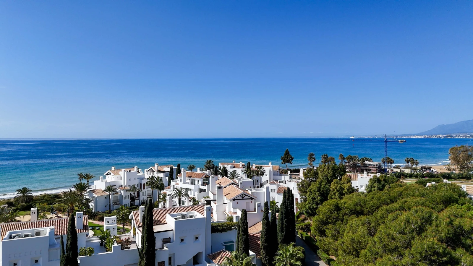 Ground floor apartment in Los Monteros, Marbella with beach access and private garden — interior, Marbella East, Marbella (48 of 54)