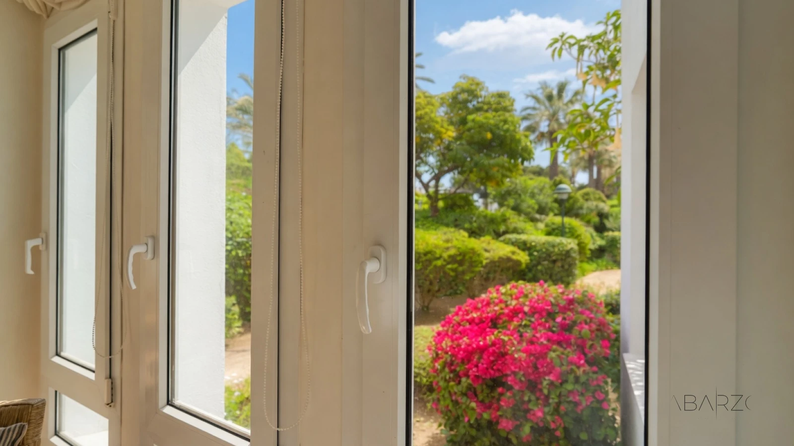 Ground floor apartment in Los Monteros, Marbella with beach access and private garden — interior, Marbella East, Marbella (23 of 54)