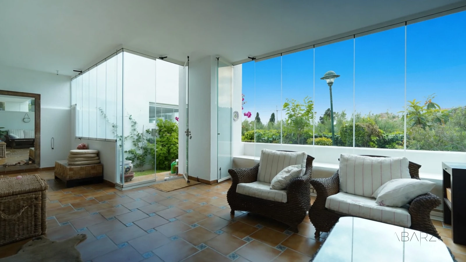 Ground floor apartment in Los Monteros, Marbella with beach access and private garden — interior, Marbella East, Marbella (29 of 54)