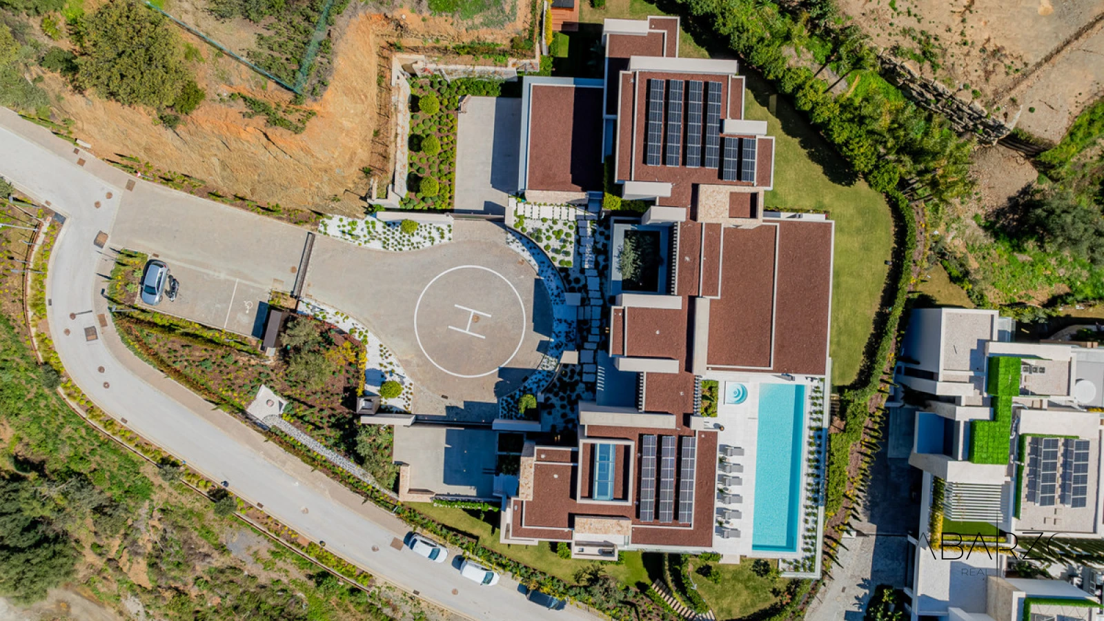Eight-Bedroom Villa with Helipad and Panoramic Sea Views in La Quinta, Benahavís — interior, La Quinta, Benahavís (45 of 49)