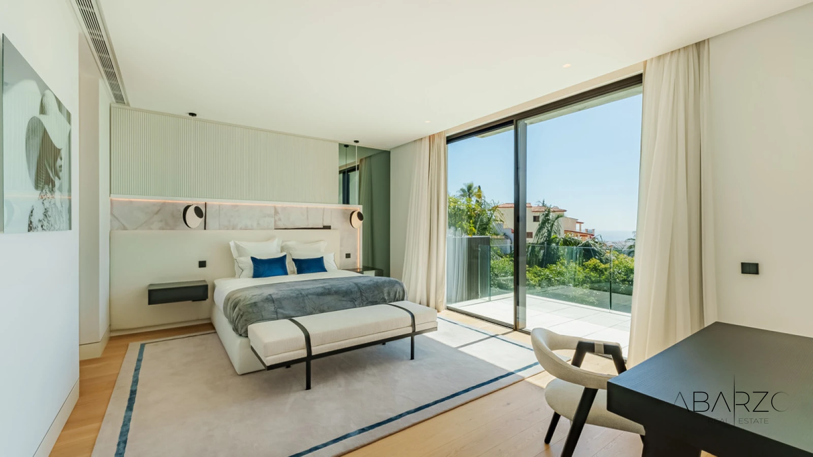 Eight-Bedroom Villa with Helipad and Panoramic Sea Views in La Quinta, Benahavís — interior, La Quinta, Benahavís (19 of 49)