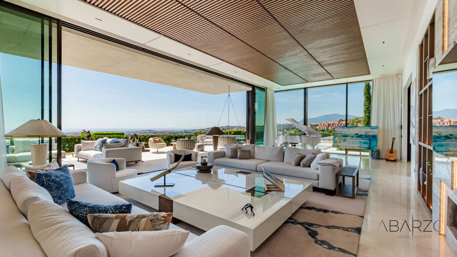 Eight-Bedroom Villa with Helipad and Panoramic Sea Views in La Quinta, Benahavís — interior, La Quinta, Benahavís (8 of 49)