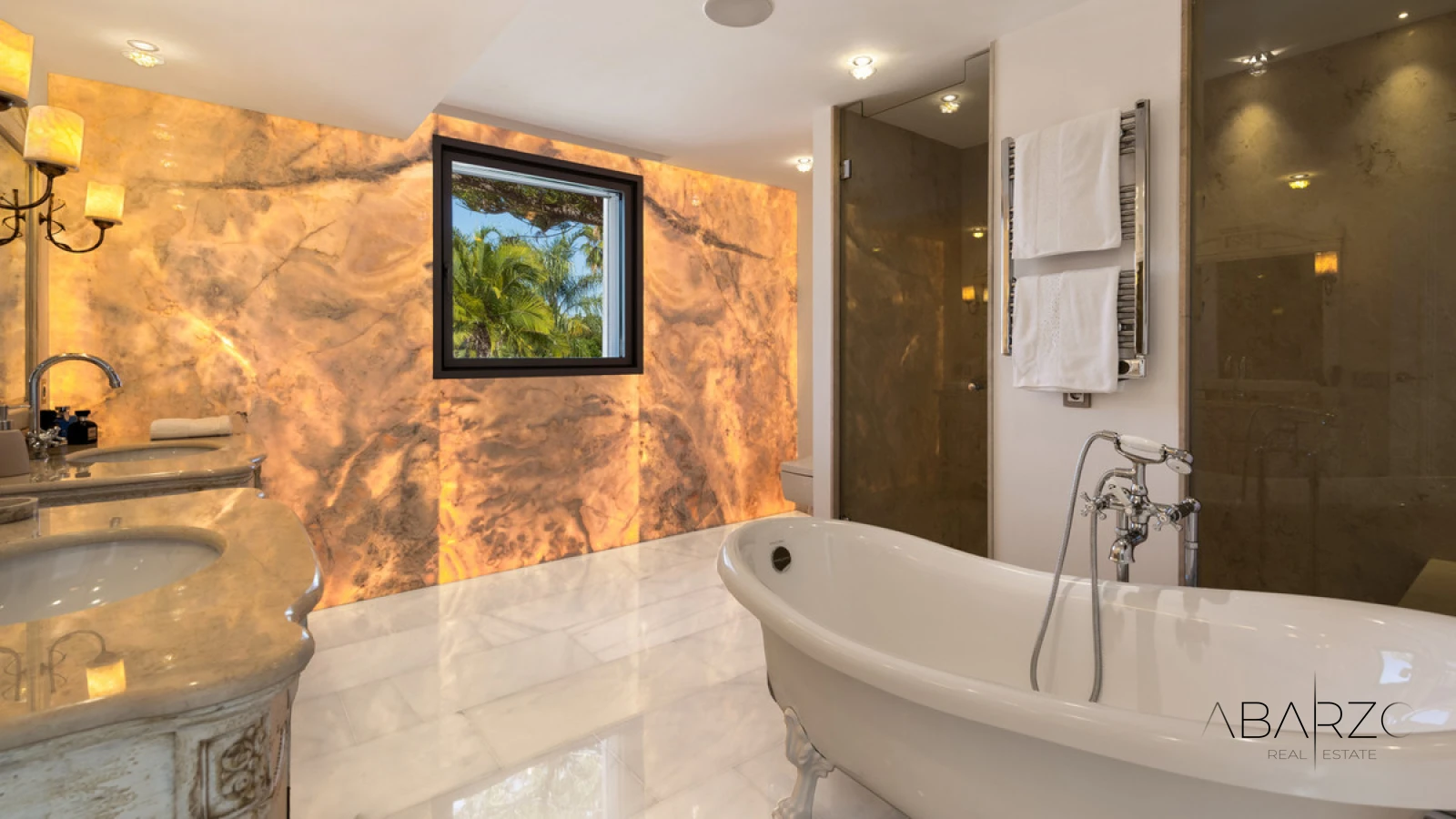 Villa with Direct Access to Los Naranjos Golf in La Cerquilla, Nueva Andalucía, Marbella — interior, Nueva Andalucía, Marbella (16 of 25)