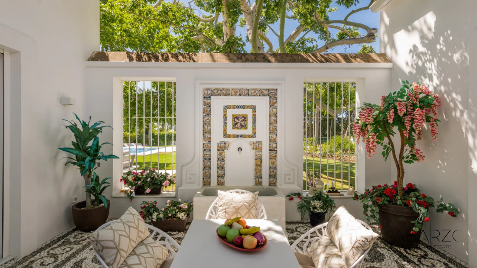 Villa with Direct Access to Los Naranjos Golf in La Cerquilla, Nueva Andalucía, Marbella — interior, Nueva Andalucía, Marbella (20 of 25)