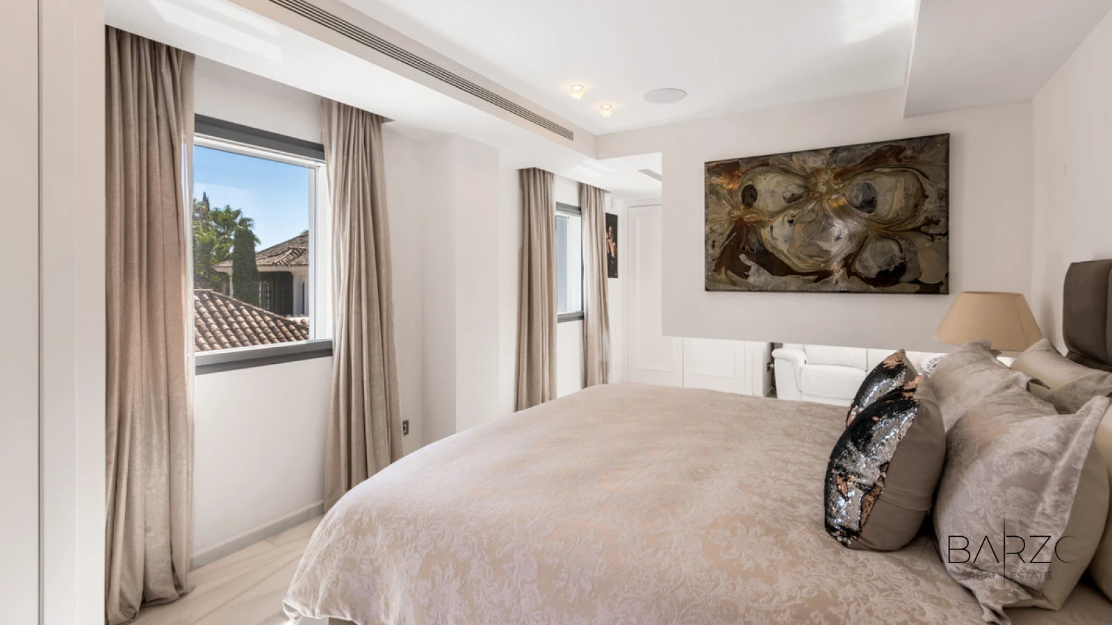 Villa with Direct Access to Los Naranjos Golf in La Cerquilla, Nueva Andalucía, Marbella — interior, Nueva Andalucía, Marbella (15 of 25)