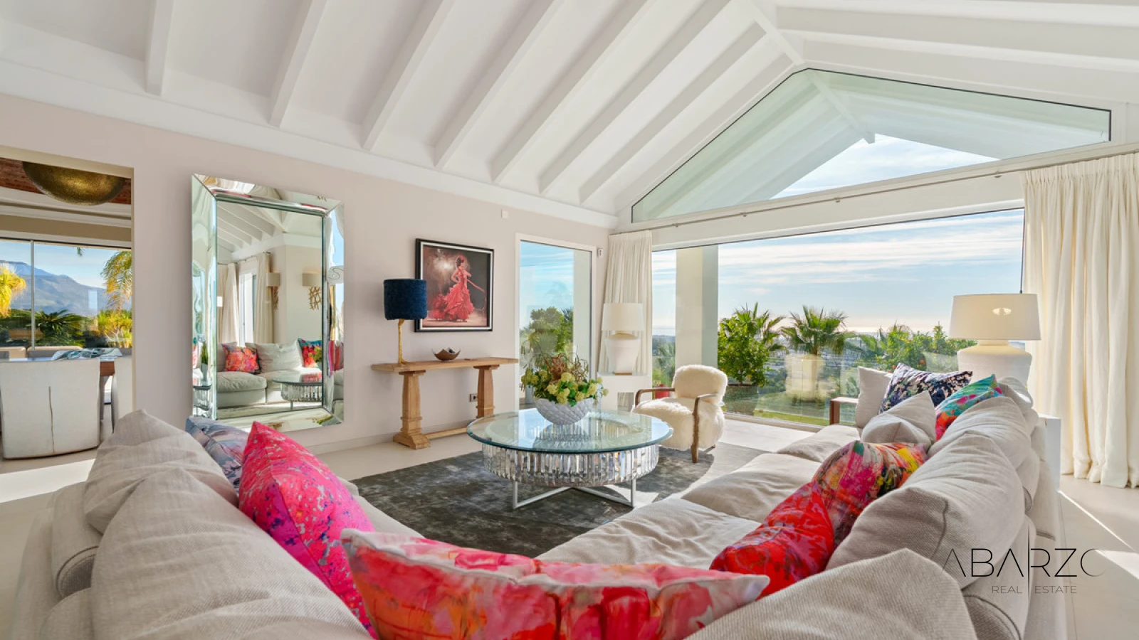 Nine-Bedroom Villa with Guest House on a 7,100 m² Plot in Puerto del Almendro, Benahavís — interior, Los Arqueros, Benahavís (9 of 49)