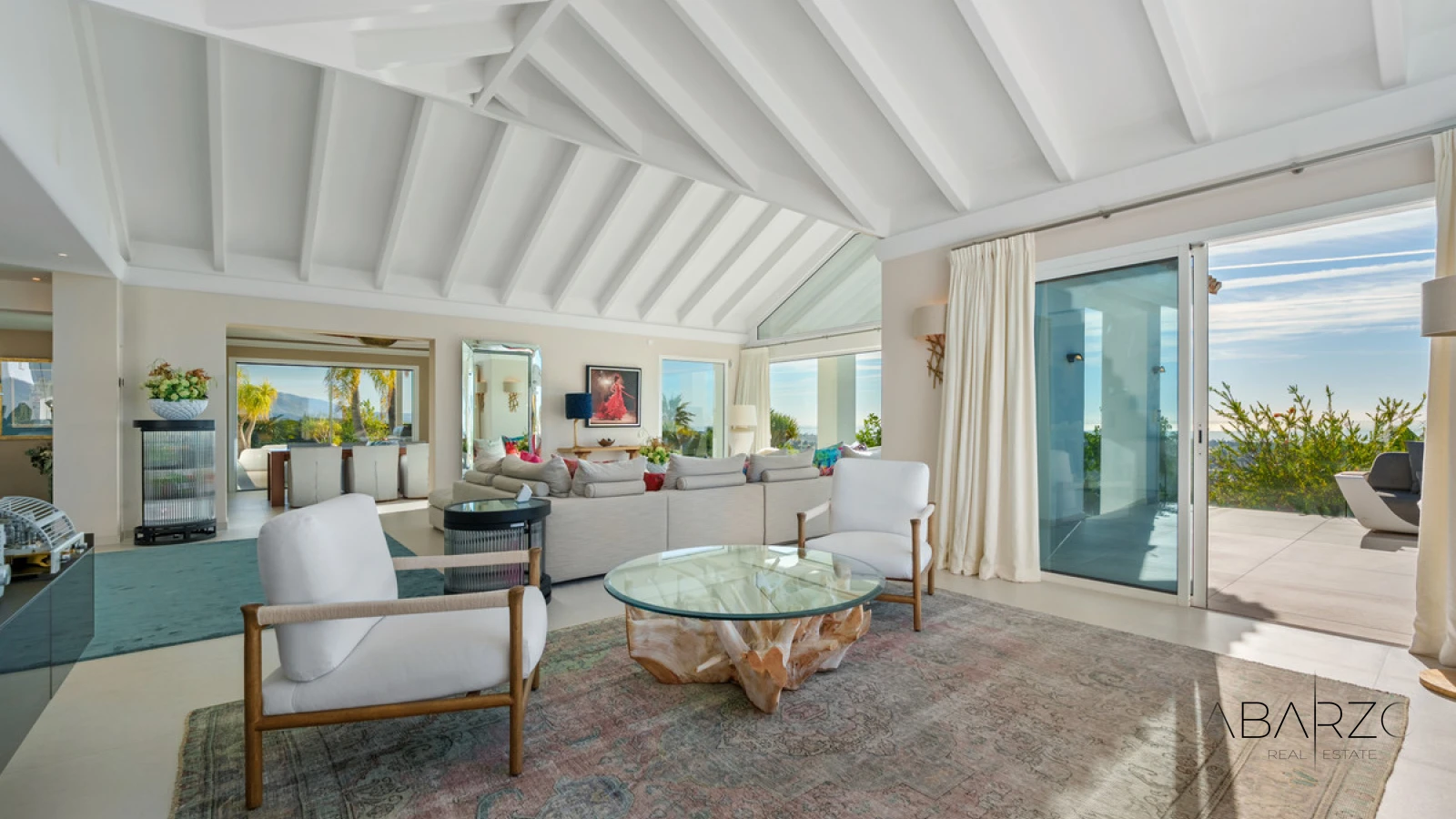 Nine-Bedroom Villa with Guest House on a 7,100 m² Plot in Puerto del Almendro, Benahavís — interior, Los Arqueros, Benahavís (7 of 49)
