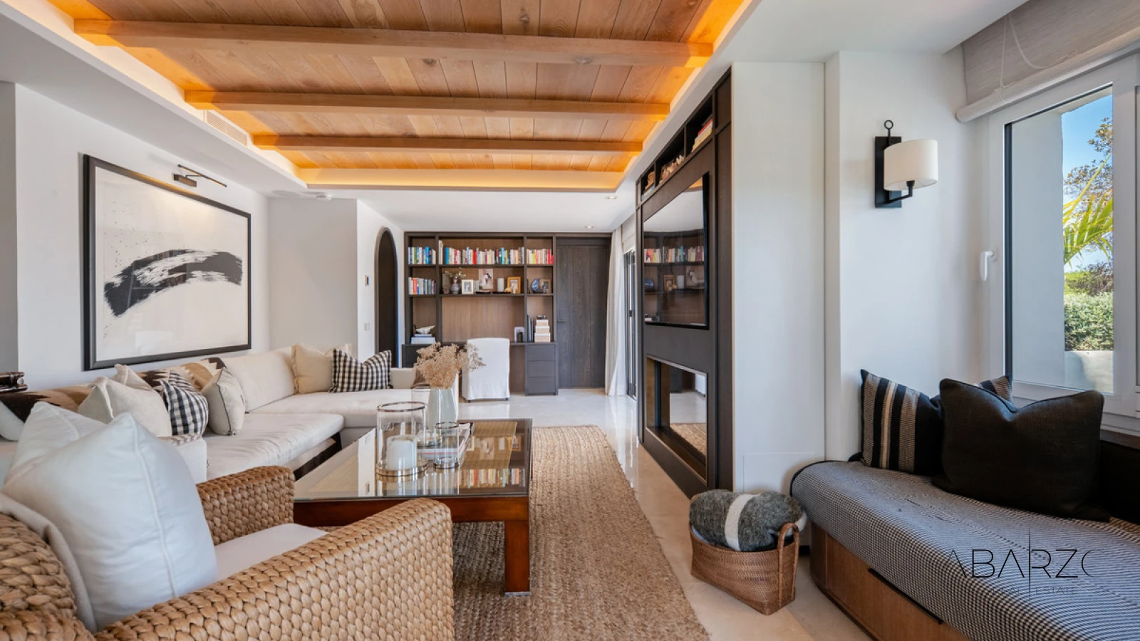 One-Bedroom Apartment in Puente Romano, The Golden Mile, Marbella — interior, Golden Mile, Marbella (2 of 24)