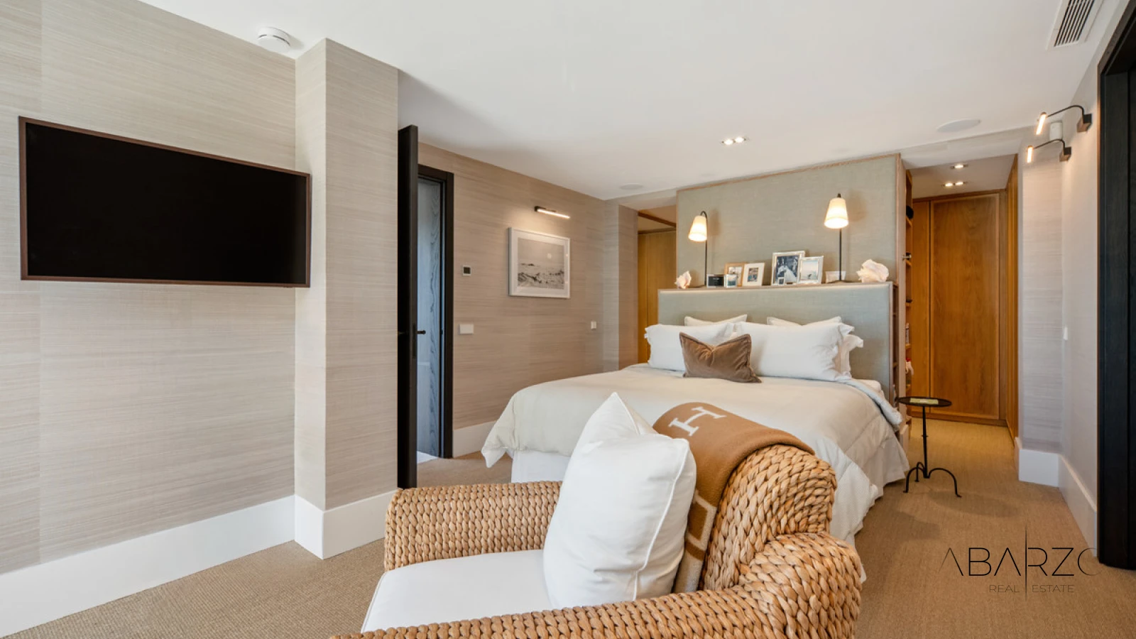 One-Bedroom Apartment in Puente Romano, The Golden Mile, Marbella — interior, Golden Mile, Marbella (14 of 24)