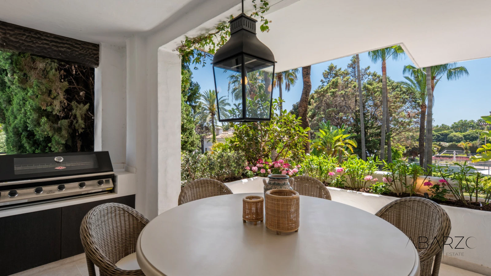 One-Bedroom Apartment in Puente Romano, The Golden Mile, Marbella — interior, Golden Mile, Marbella (11 of 24)
