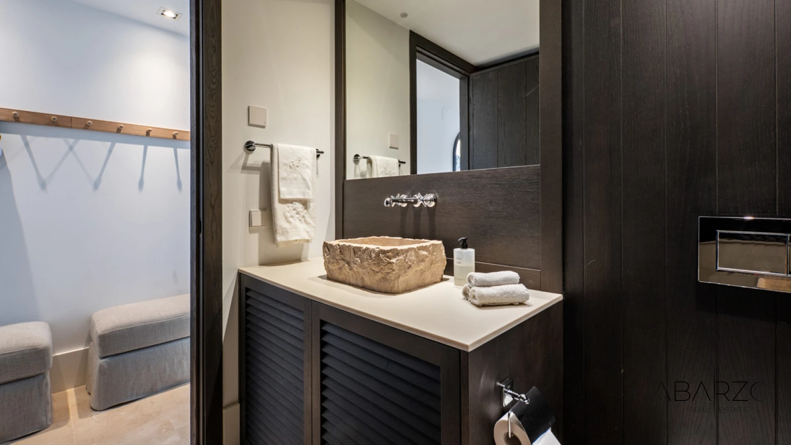 One-Bedroom Apartment in Puente Romano, The Golden Mile, Marbella — interior, Golden Mile, Marbella (21 of 24)