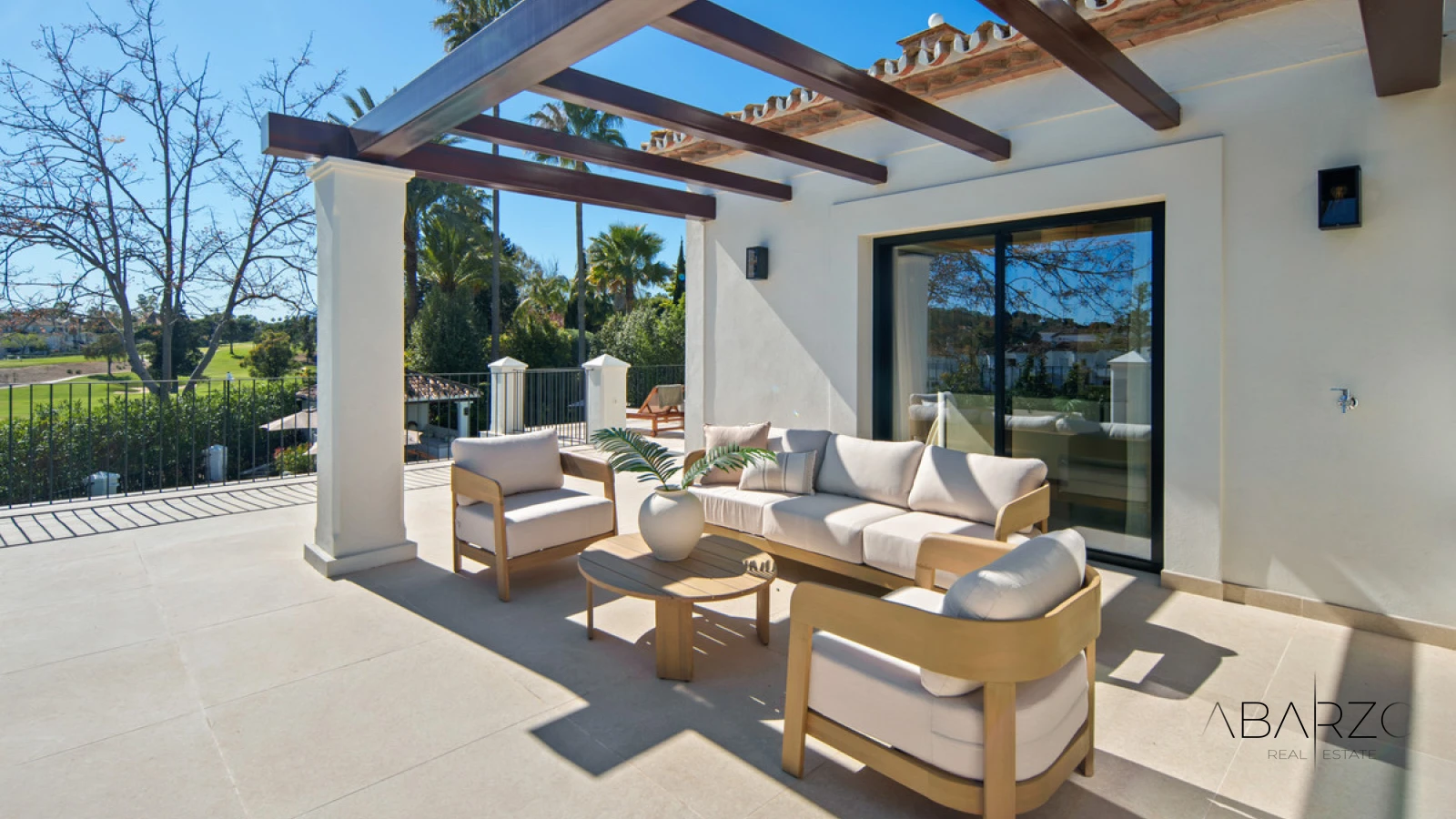 Frontline Golf Villa in La Cerquilla, Nueva Andalucía with Pool, Jacuzzi, and Guest House — interior, Nueva Andalucía, Marbella (17 of 49)