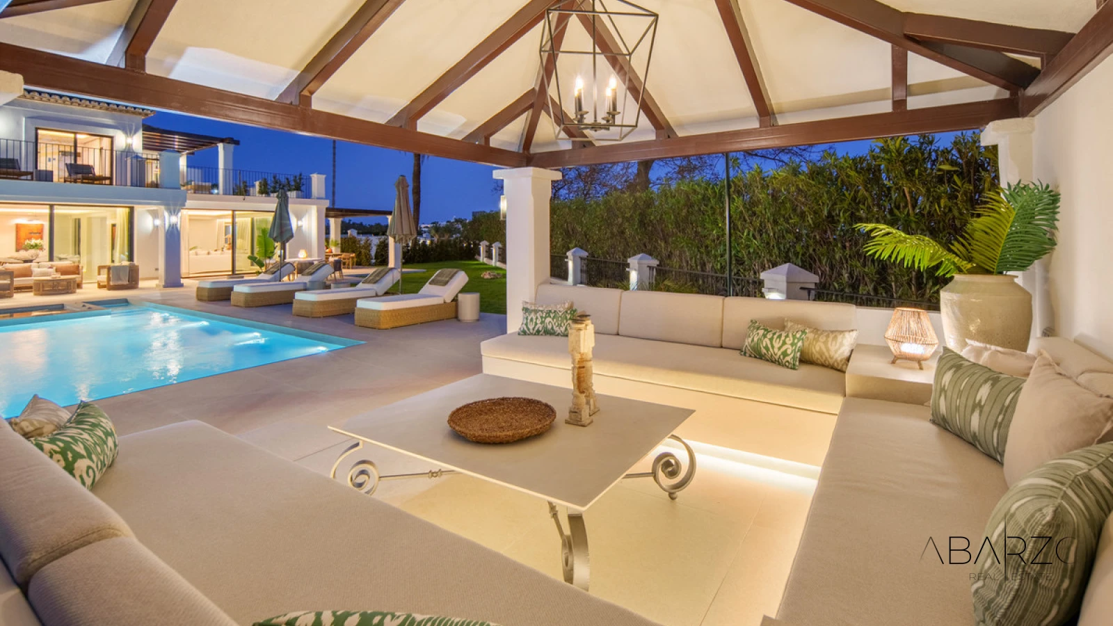 Frontline Golf Villa in La Cerquilla, Nueva Andalucía with Pool, Jacuzzi, and Guest House — interior, Nueva Andalucía, Marbella (41 of 49)
