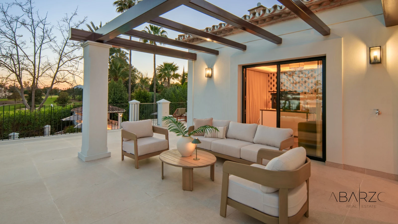 Frontline Golf Villa in La Cerquilla, Nueva Andalucía with Pool, Jacuzzi, and Guest House — interior, Nueva Andalucía, Marbella (45 of 49)