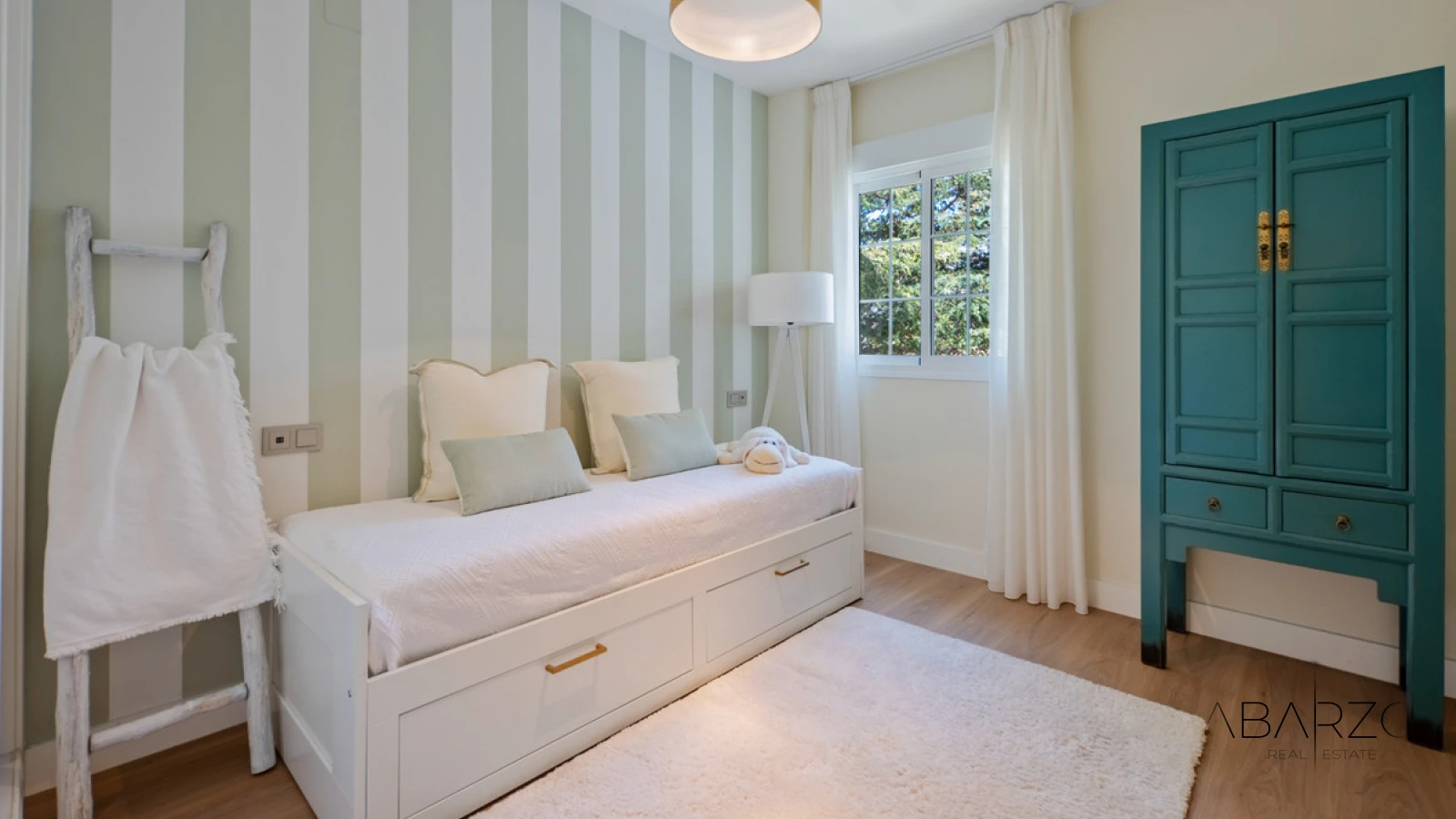 Renovated Apartment in Balcones de Puente Romano, The Golden Mile, Marbella — interior, Golden Mile, Marbella (26 of 32)
