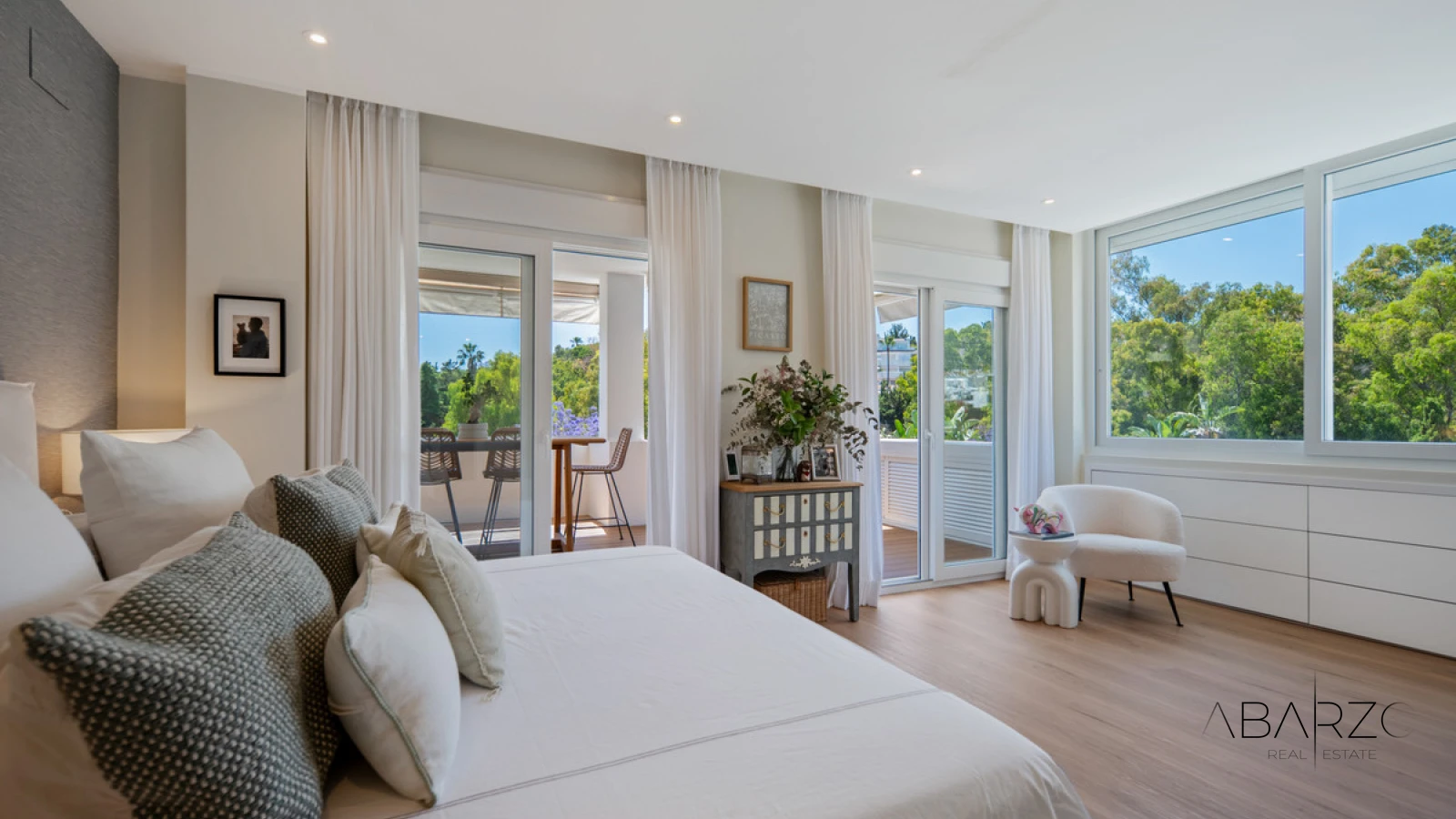 Renovated Apartment in Balcones de Puente Romano, The Golden Mile, Marbella — interior, Golden Mile, Marbella (19 of 32)
