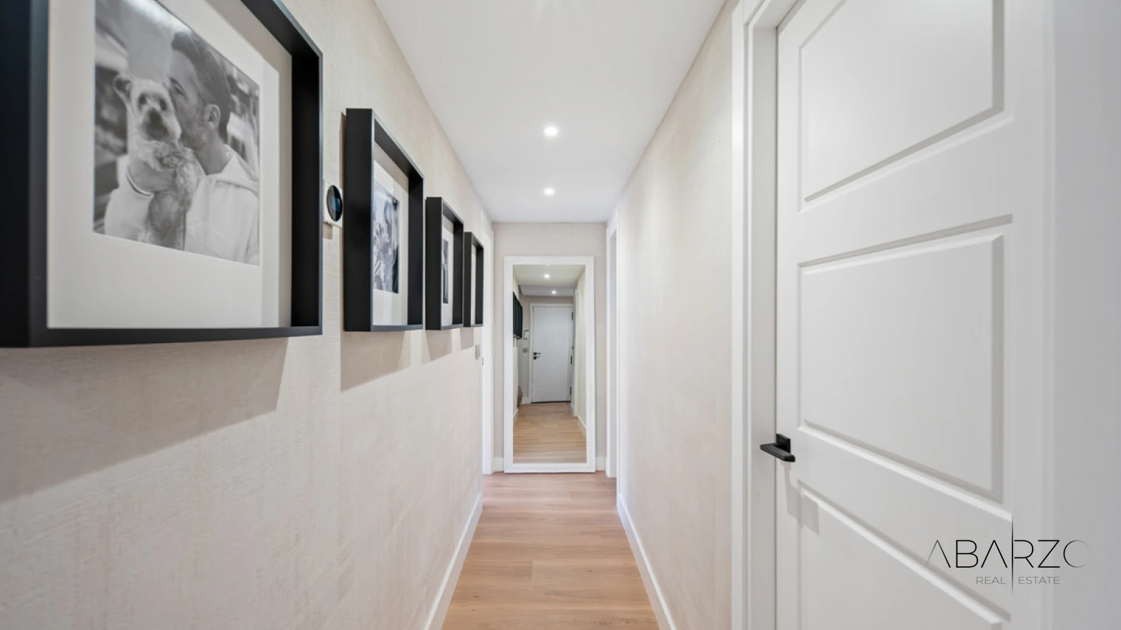 Renovated Apartment in Balcones de Puente Romano, The Golden Mile, Marbella — interior, Golden Mile, Marbella (15 of 32)