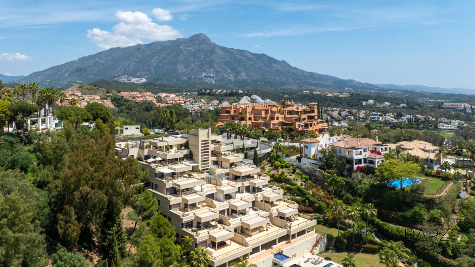 Duplex Penthouse with Private Spa and 400 m² of Terraces in Los Arrayanes, Nueva Andalucía, Marbella — interior, Nueva Andalucía, Marbella (2 of 41)