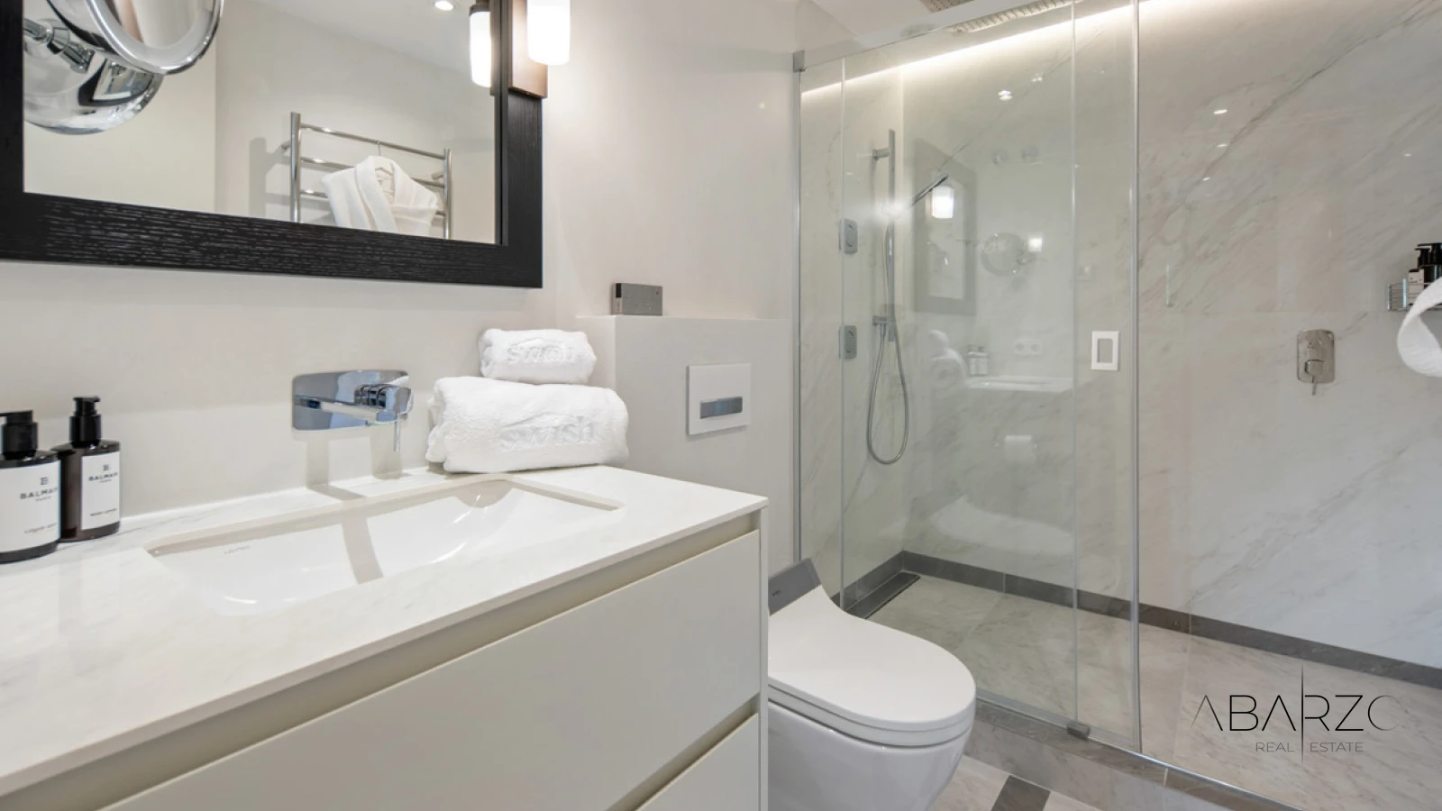 Apartment in Puente Romano Resort, The Golden Mile, Marbella — Steps from the Beach — interior, Golden Mile, Marbella (22 of 25)