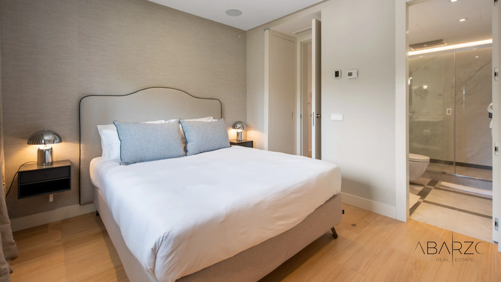 Apartment in Puente Romano Resort, The Golden Mile, Marbella — Steps from the Beach — interior, Golden Mile, Marbella (21 of 25)
