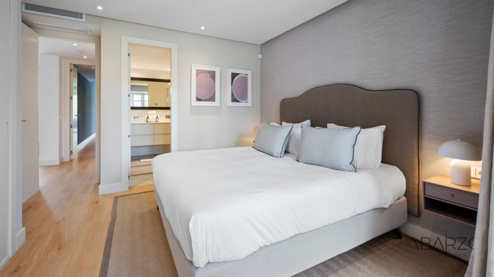 Apartment in Puente Romano Resort, The Golden Mile, Marbella — Steps from the Beach — interior, Golden Mile, Marbella (18 of 25)