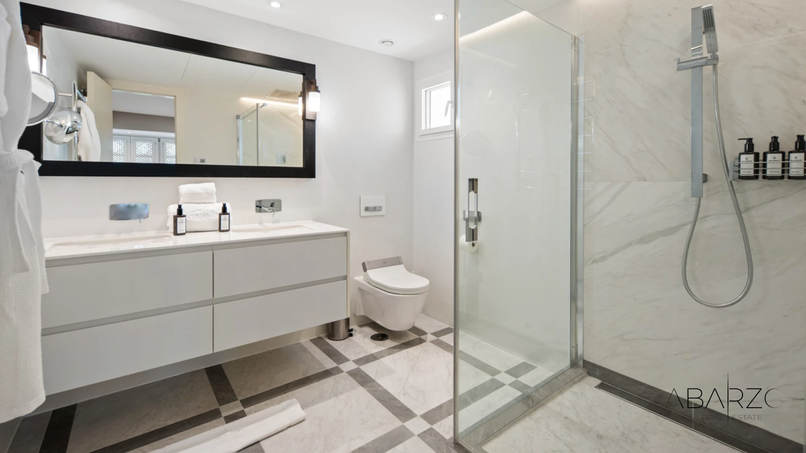 Apartment in Puente Romano Resort, The Golden Mile, Marbella — Steps from the Beach — interior, Golden Mile, Marbella (19 of 25)
