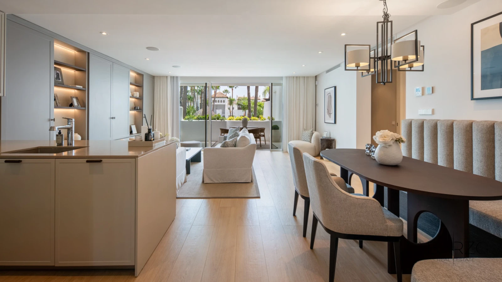 Apartment in Puente Romano Resort, The Golden Mile, Marbella — Steps from the Beach — interior, Golden Mile, Marbella (3 of 25)
