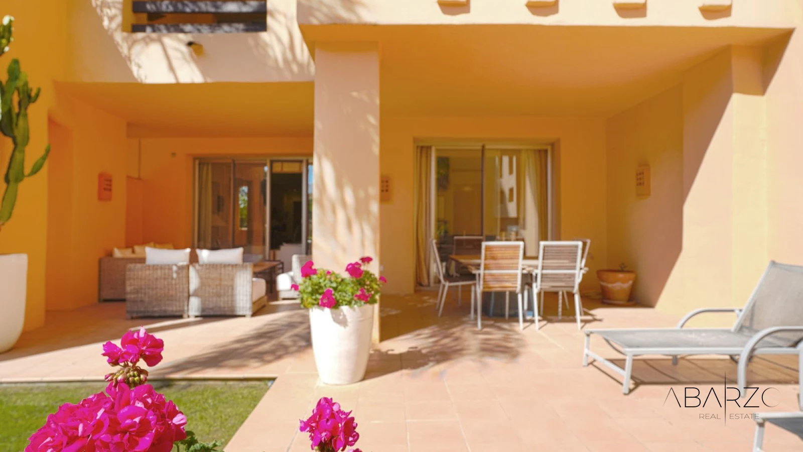 South-Facing Ground-Floor Apartment in Mansion Club, Sierra Blanca, Marbella — interior, Golden Mile, Marbella (2 of 32)