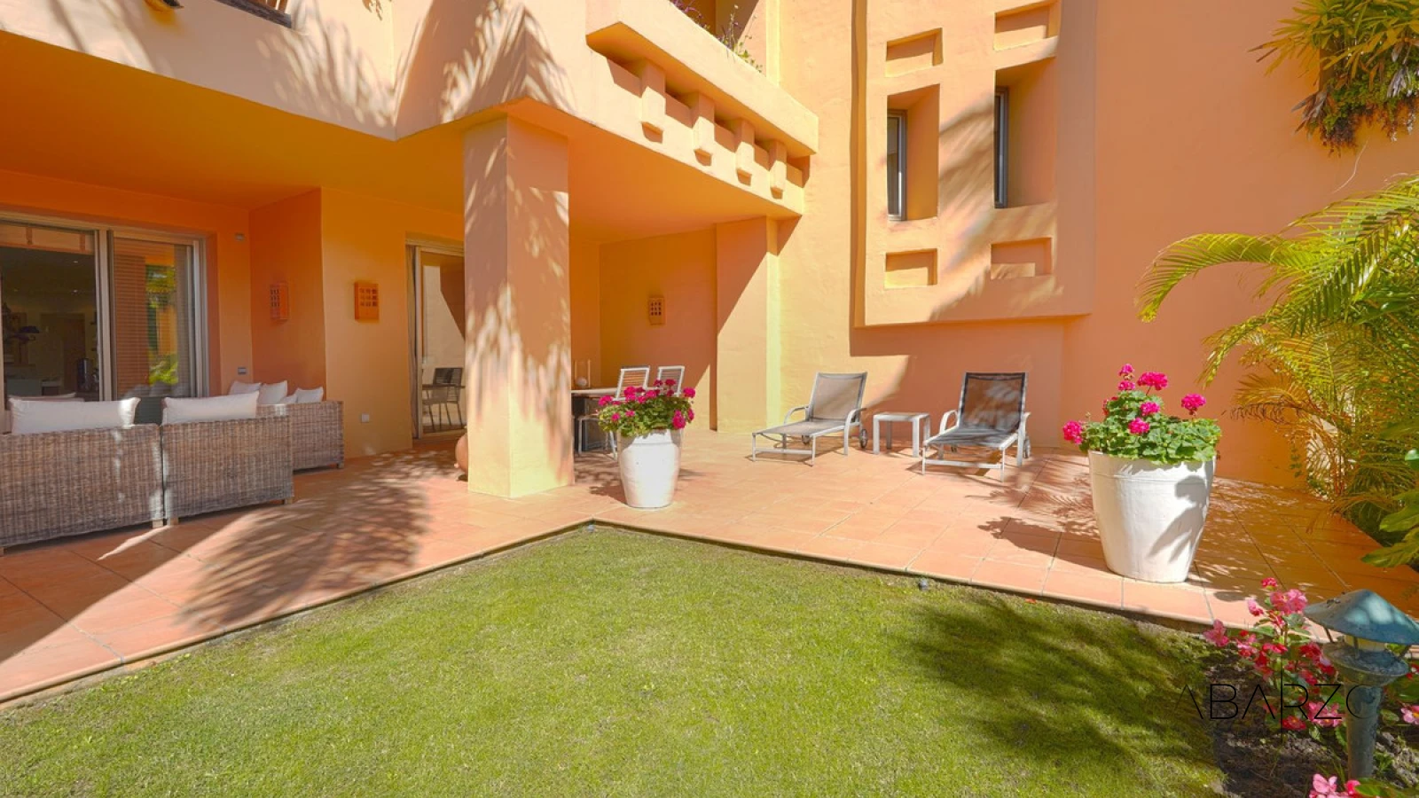 South-Facing Ground-Floor Apartment in Mansion Club, Sierra Blanca, Marbella — interior, Golden Mile, Marbella (20 of 32)