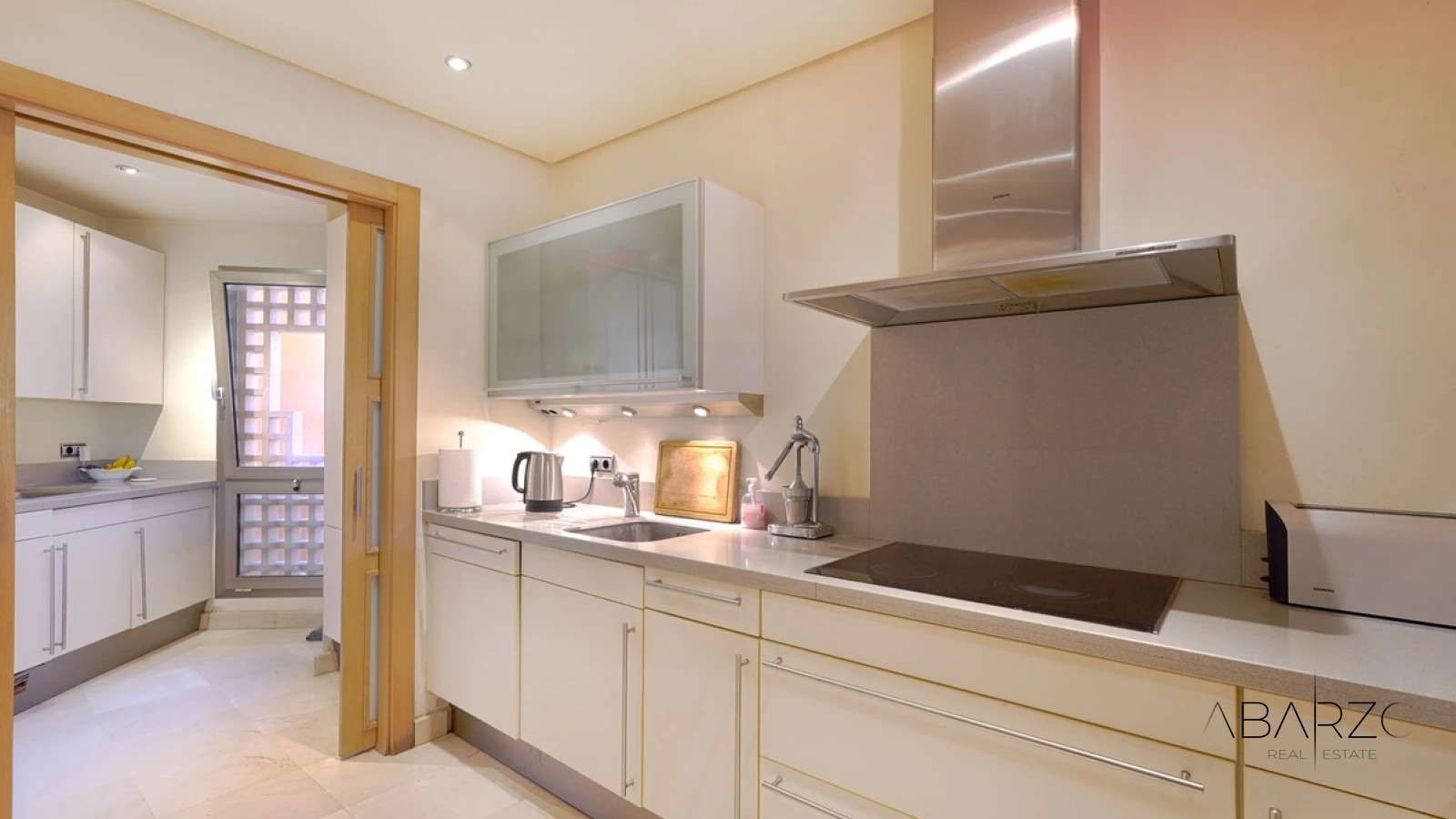 South-Facing Ground-Floor Apartment in Mansion Club, Sierra Blanca, Marbella — interior, Golden Mile, Marbella (6 of 32)