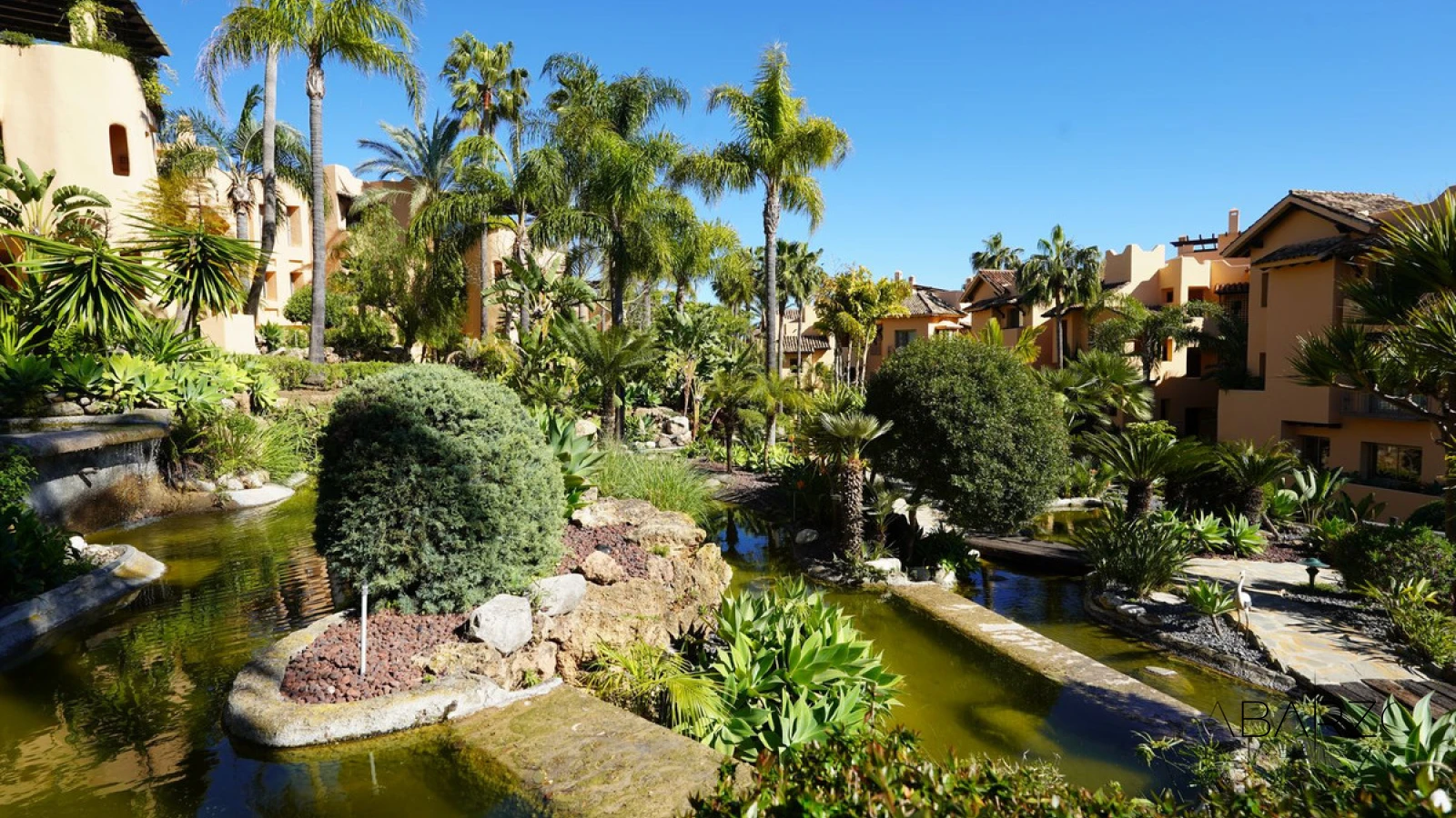 South-Facing Ground-Floor Apartment in Mansion Club, Sierra Blanca, Marbella — interior, Golden Mile, Marbella (32 of 32)