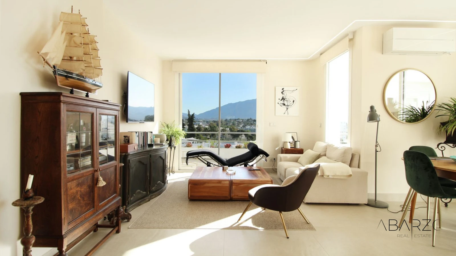 Apartamento de esquina reformado con vistas al mar, al golf y a La Concha en Guadalmina Alta, Marbella — interior, Guadalmina Alta, San Pedro de Alcántara (5 of 23)