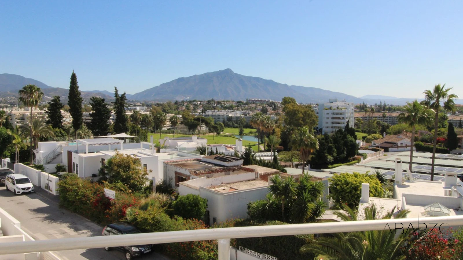 Apartamento de esquina reformado con vistas al mar, al golf y a La Concha en Guadalmina Alta, Marbella — interior, Guadalmina Alta, San Pedro de Alcántara (21 of 23)